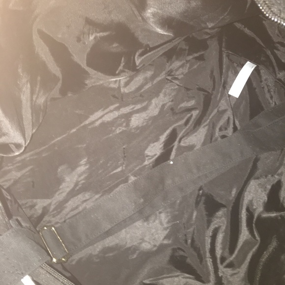 New and never used Victoria secret bag - Picture 3 of 7